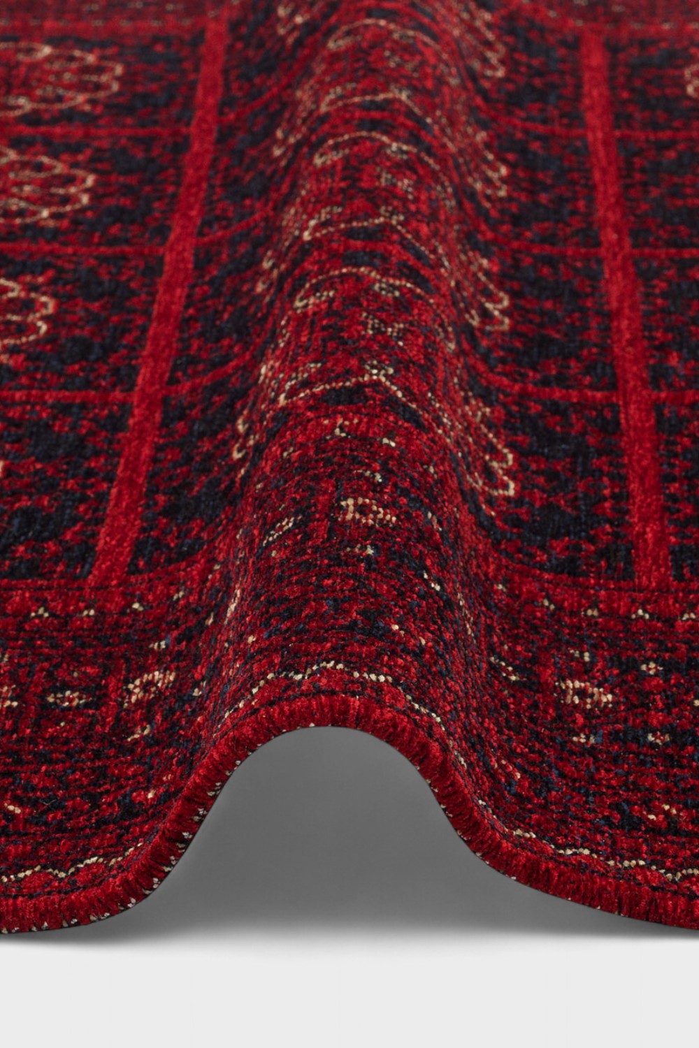 Yağcıbedir Desenli İnce Dokuma Halı