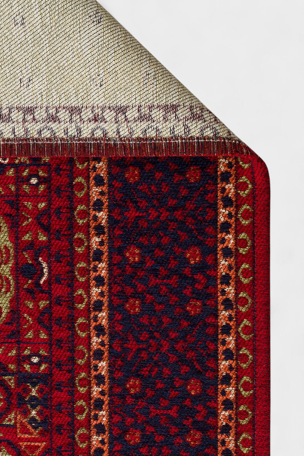 Yağcıbedir Desenli İnce Dokuma Halı