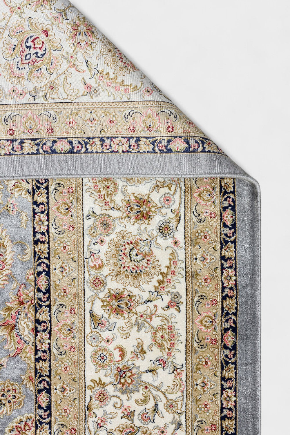 Klasik Desenli Sık Dokuma Halı