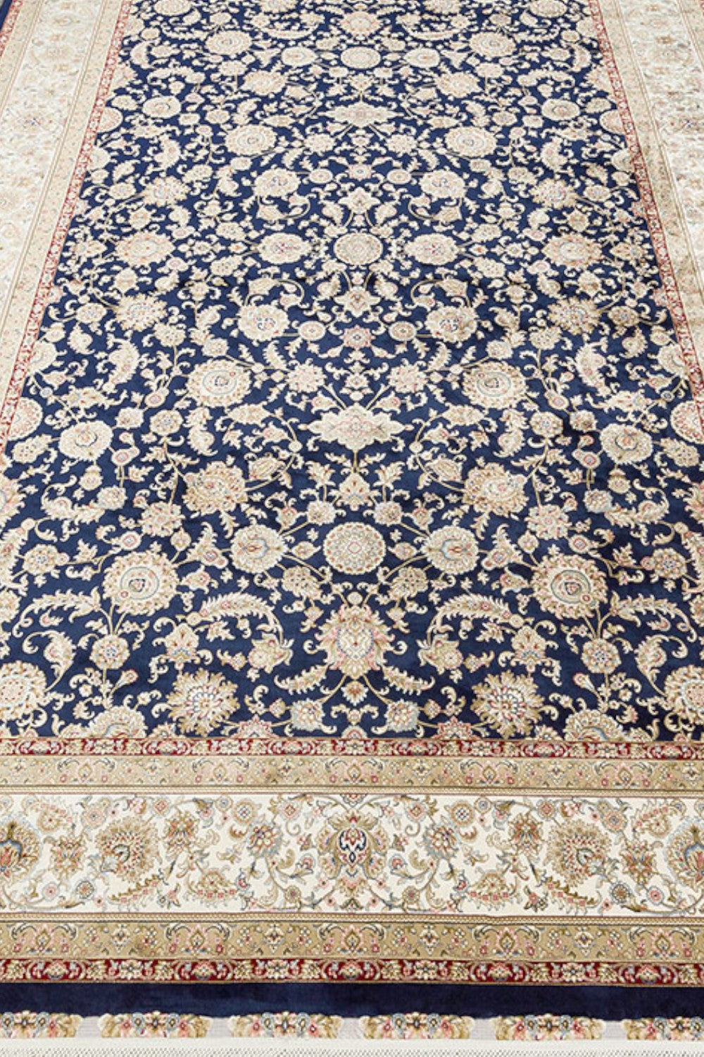 Klasik Desenli Sık Dokuma Halı