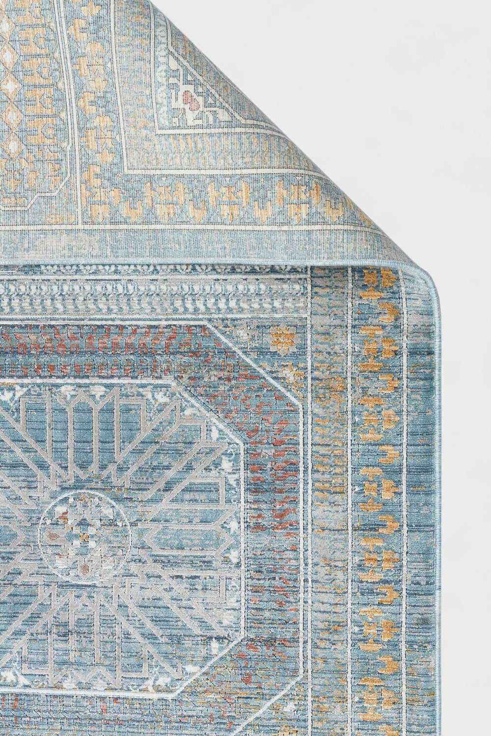 Klasik Desenli Sık Dokuma Halı