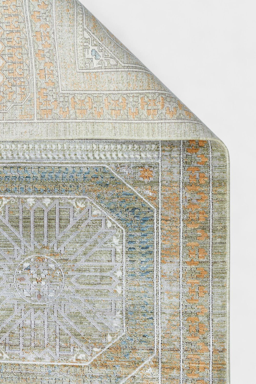 Klasik Desenli Sık Dokuma Halı