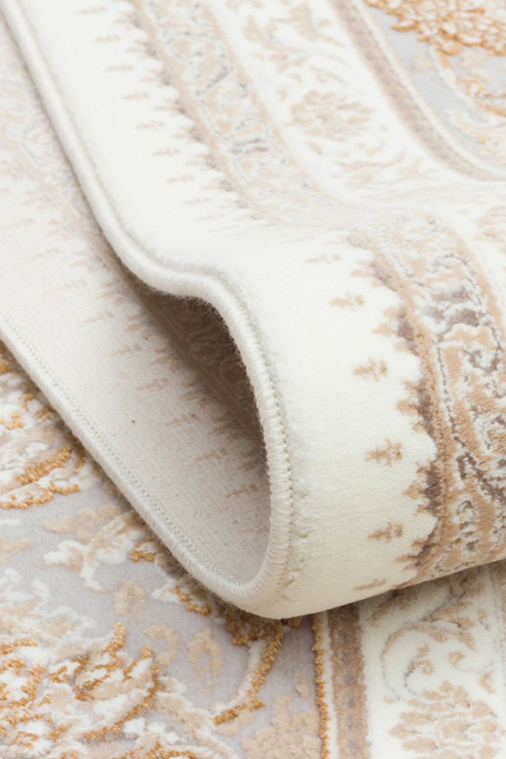 Klasik Desenli Sık Dokuma Halı