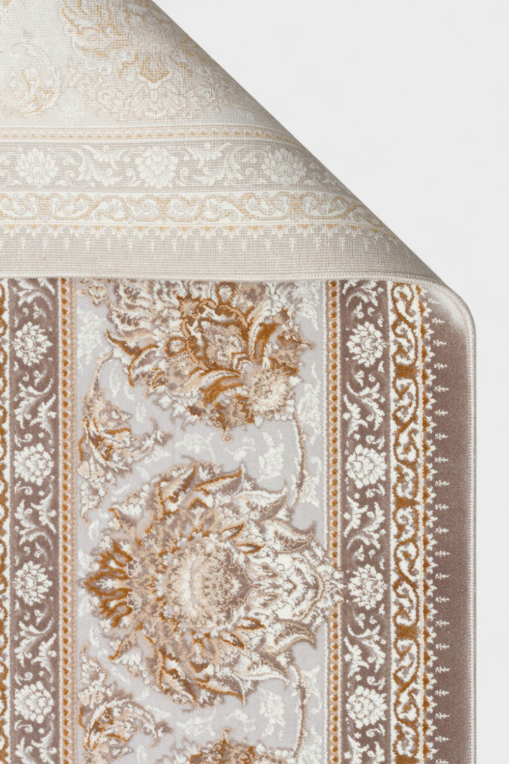 Klasik Desenli Sık Dokuma Halı