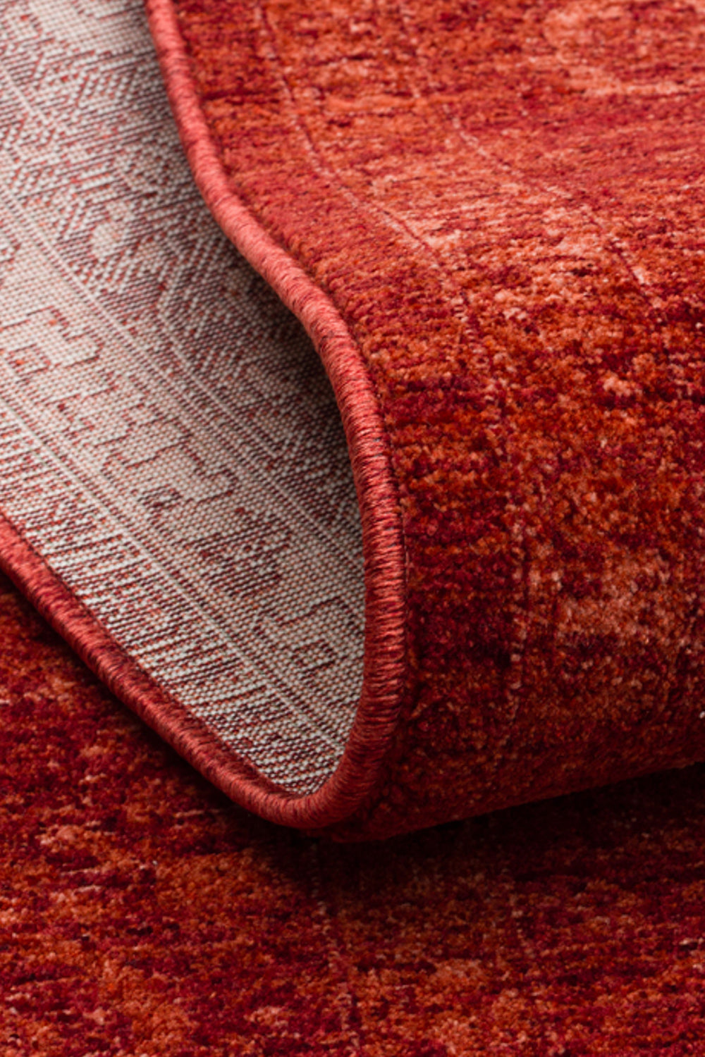 Vintage Görünümlü Yumuşak Tuşeli Dokuma Halı