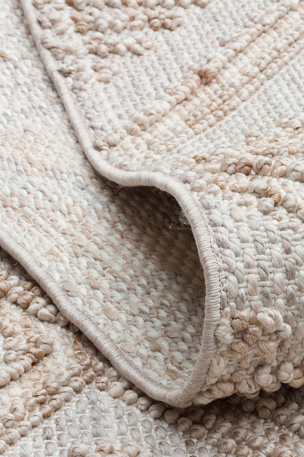 Hav Vermeyen Örgü Dokulu Püsküllü Halı