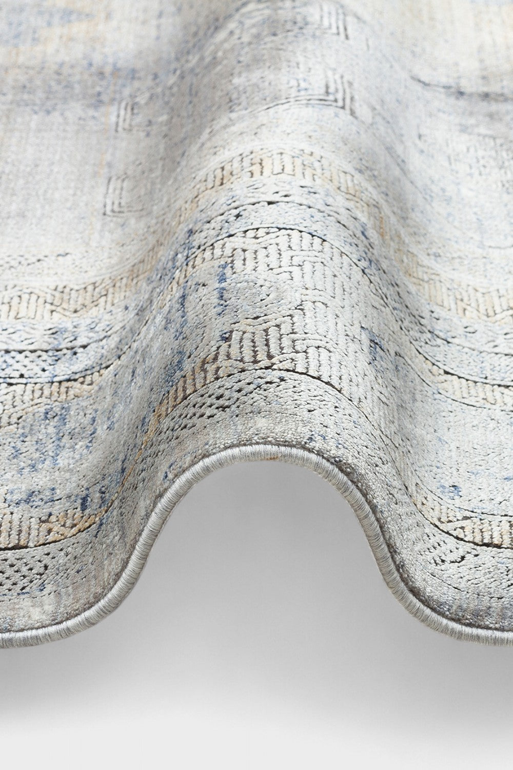 Klasik Desenli Sık Dokuma Halı