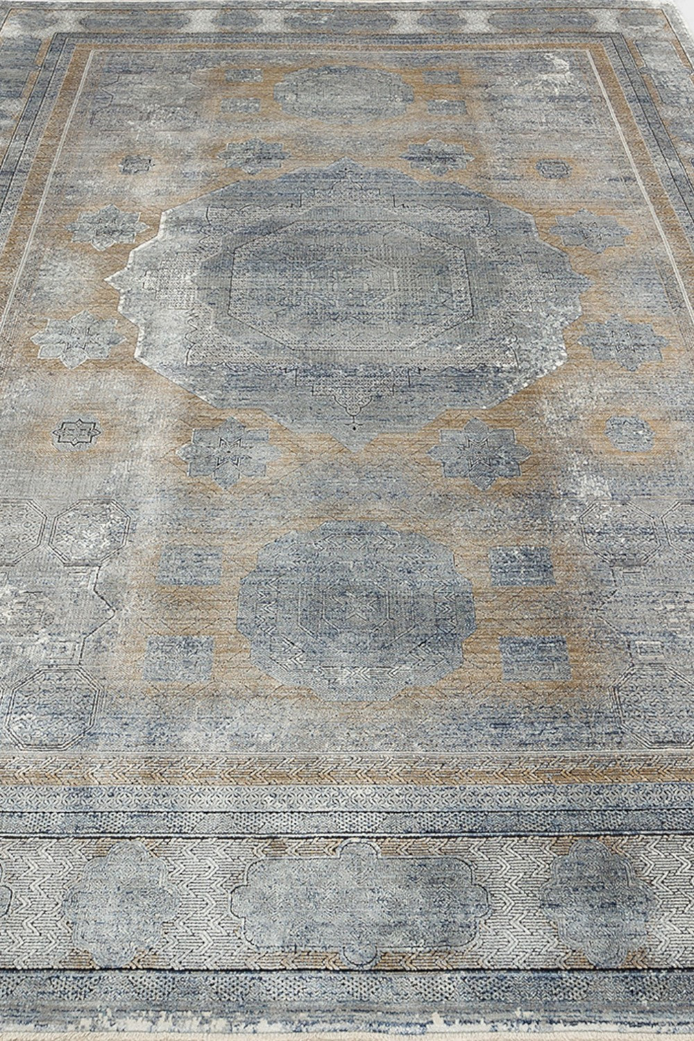 Klasik Desenli Sık Dokuma Halı