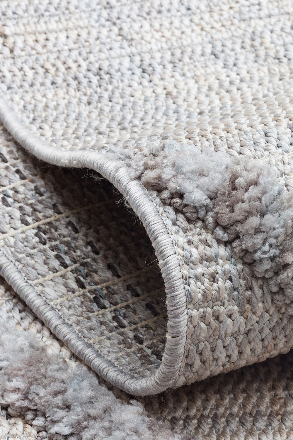 Klasik Desenli Sık Dokuma Halı