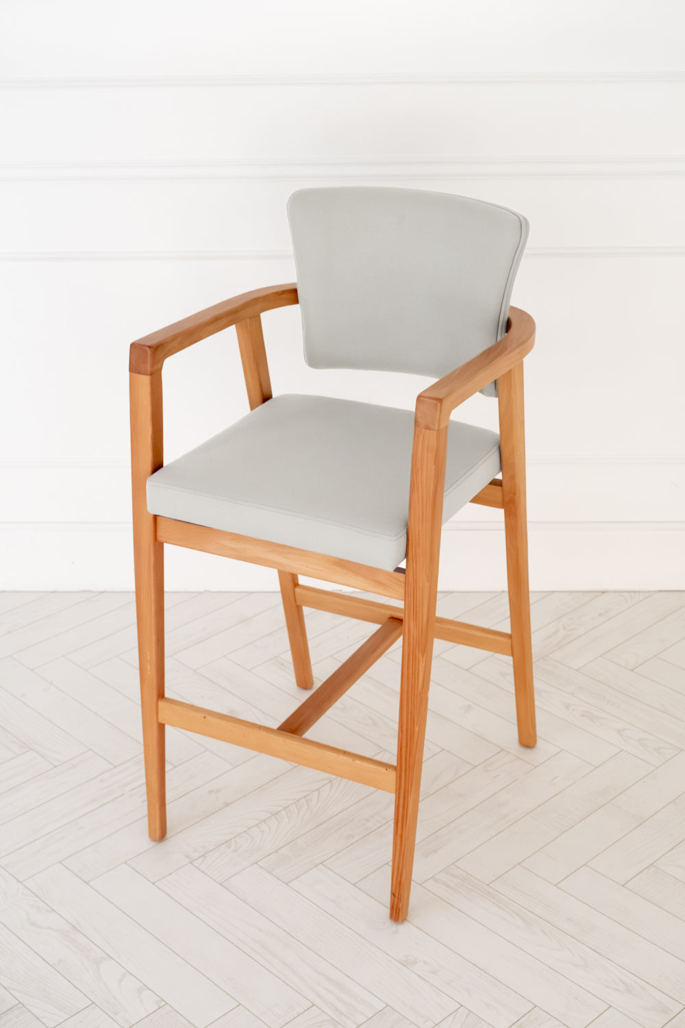 Ahşap Bar Sandalyesi