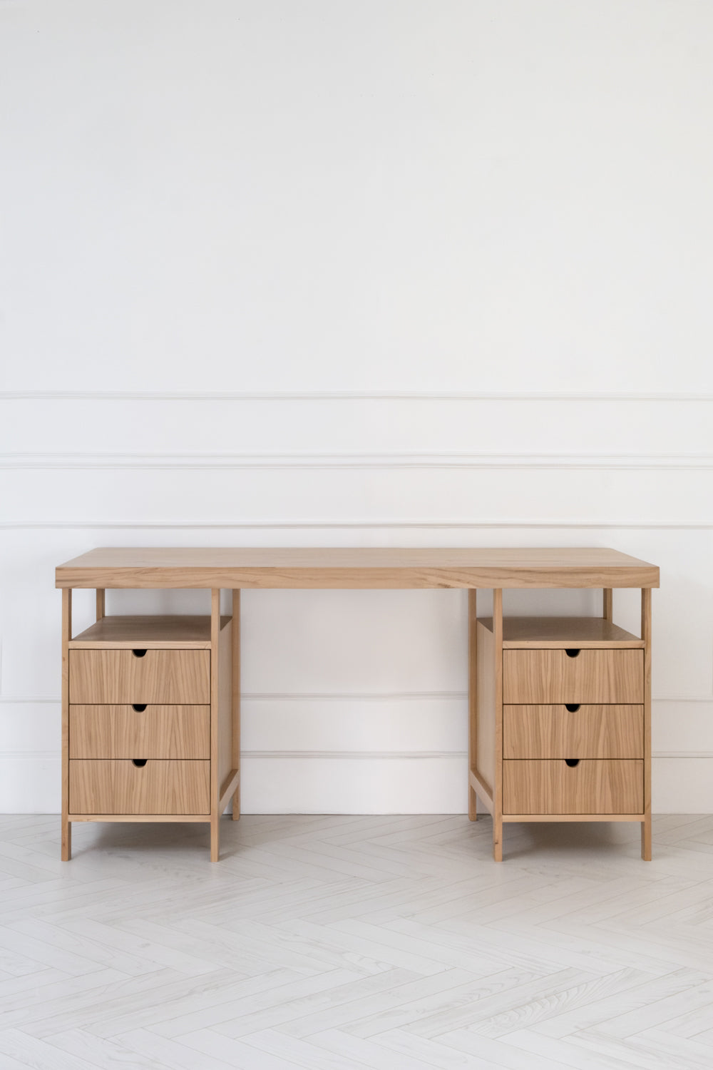 Ahşap Çalışma Masası