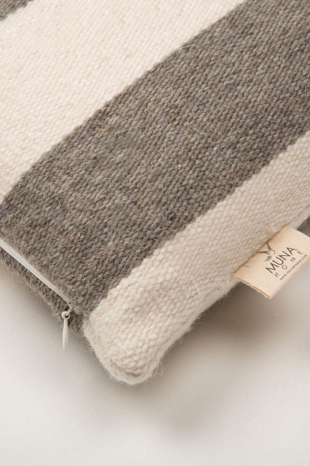 Yün Kırlent Kılıfı