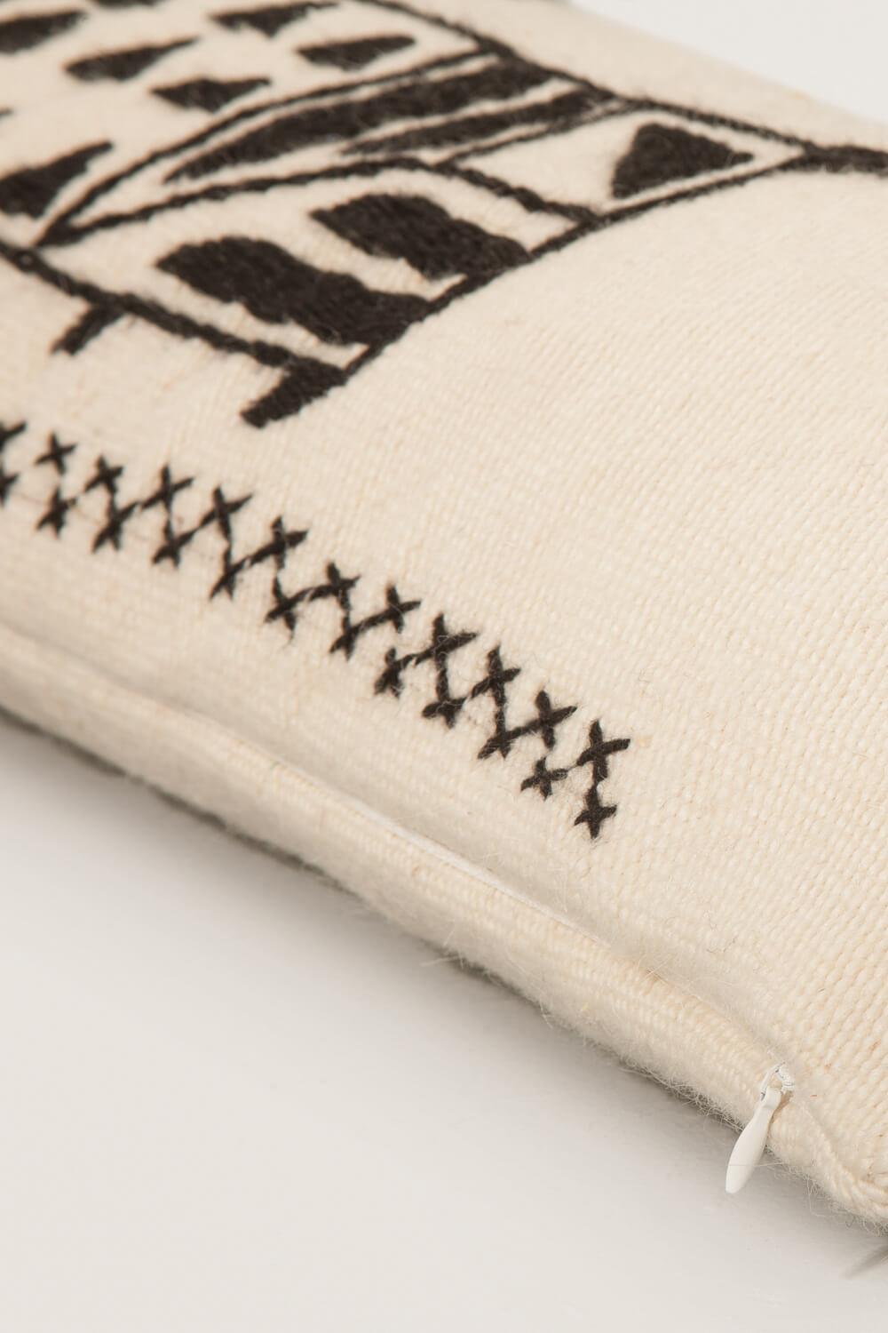 Yün Kırlent Kılıfı