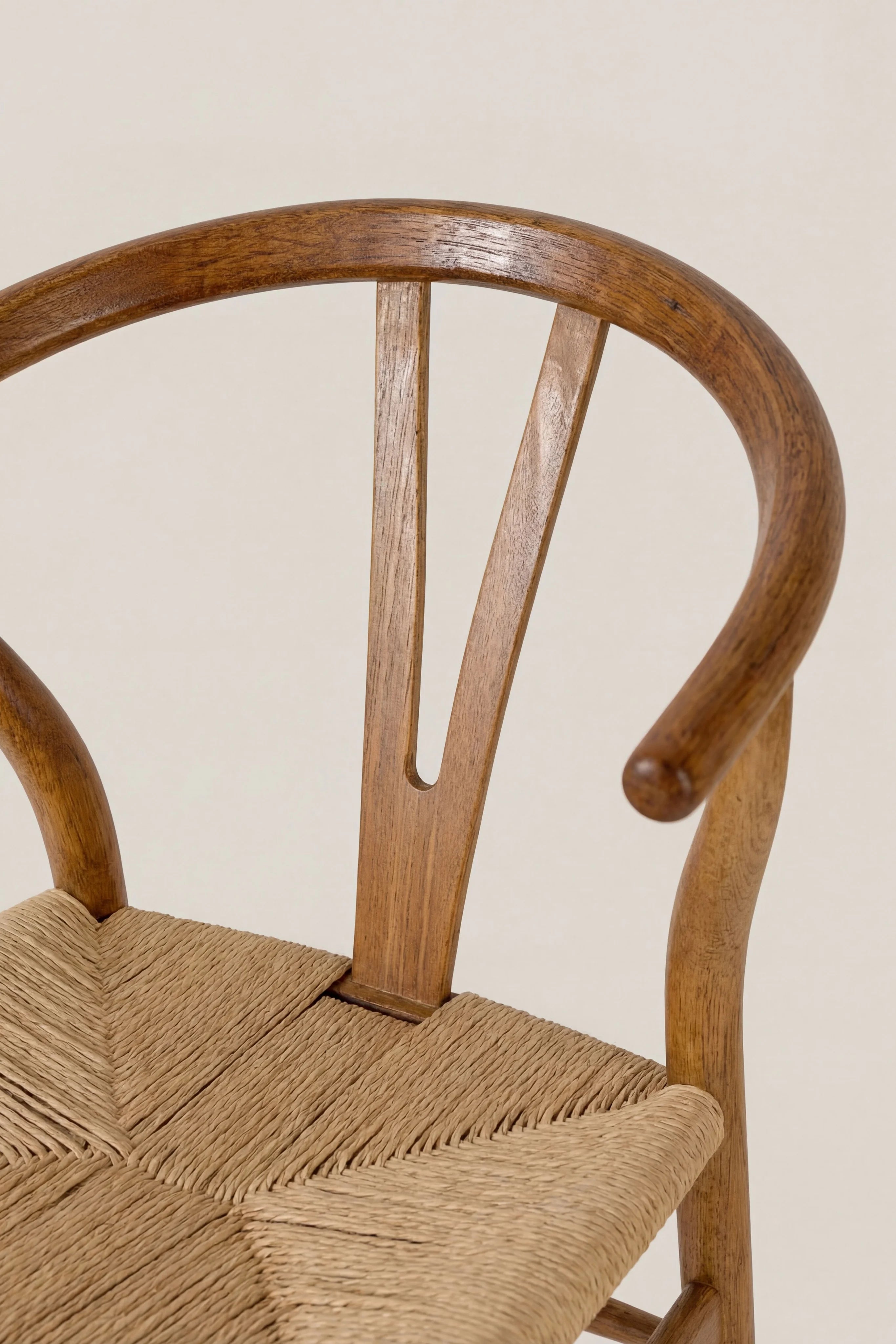 Ahşap Wishbone Bar Sandalyesi