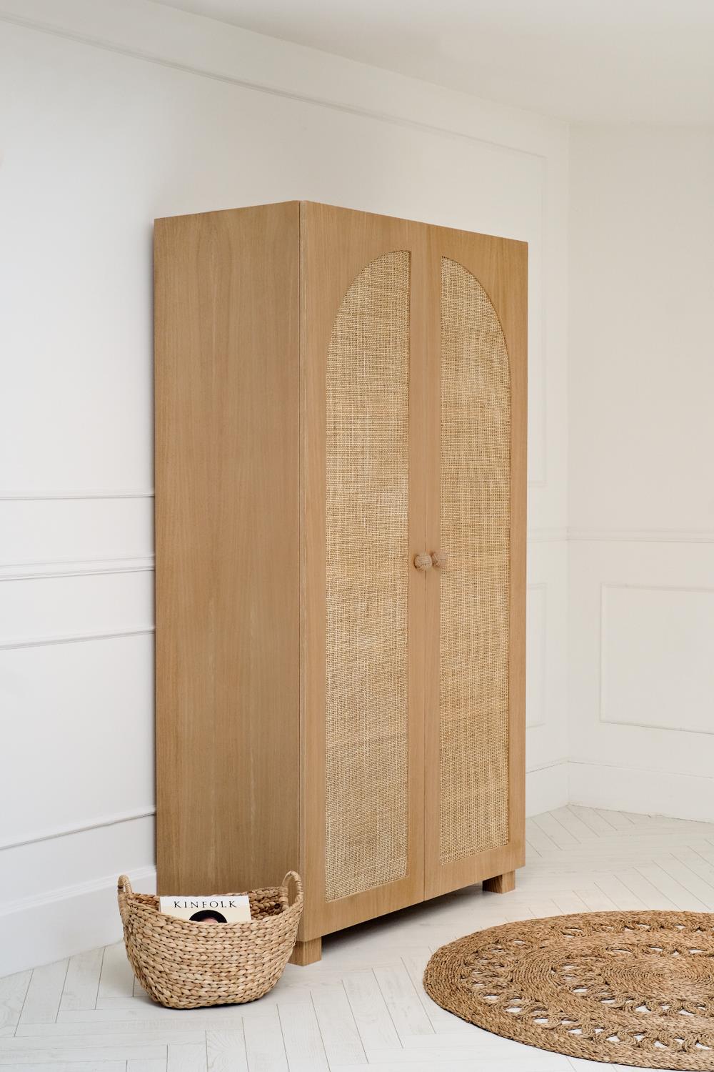 Hasır Ahşap Gardrop
