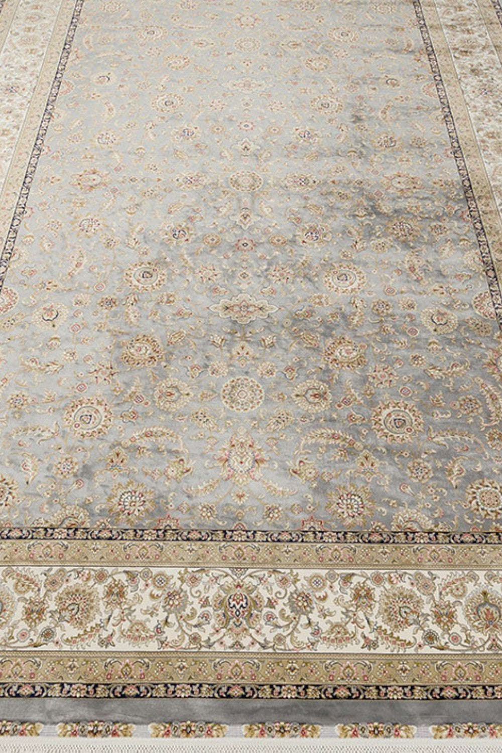 Klasik Desenli Sık Dokuma Halı