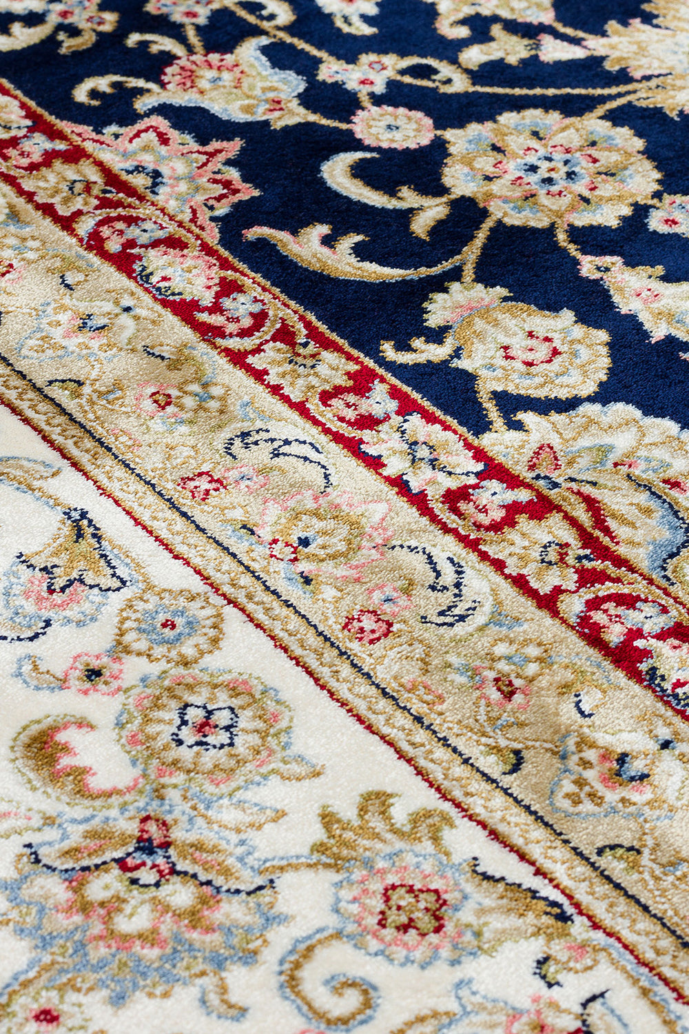 Klasik Desenli Sık Dokuma Halı