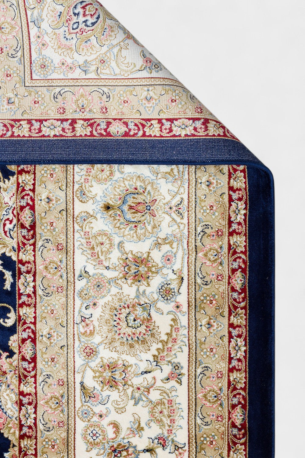 Klasik Desenli Sık Dokuma Halı