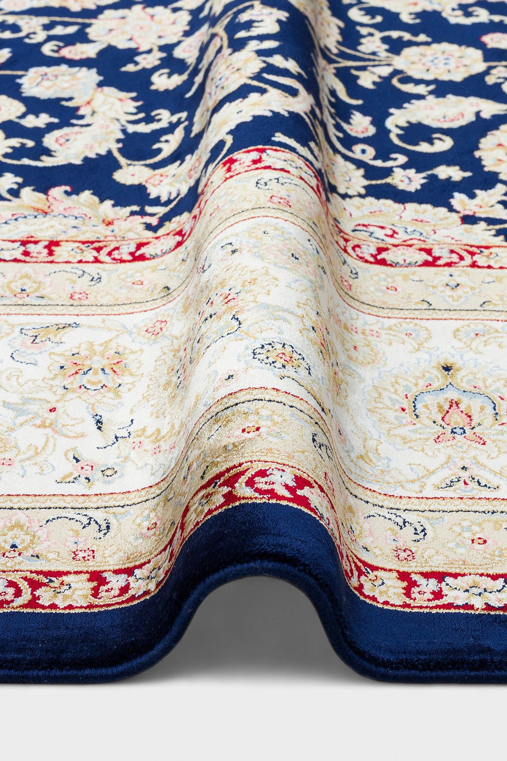 Klasik Desenli Sık Dokuma Halı