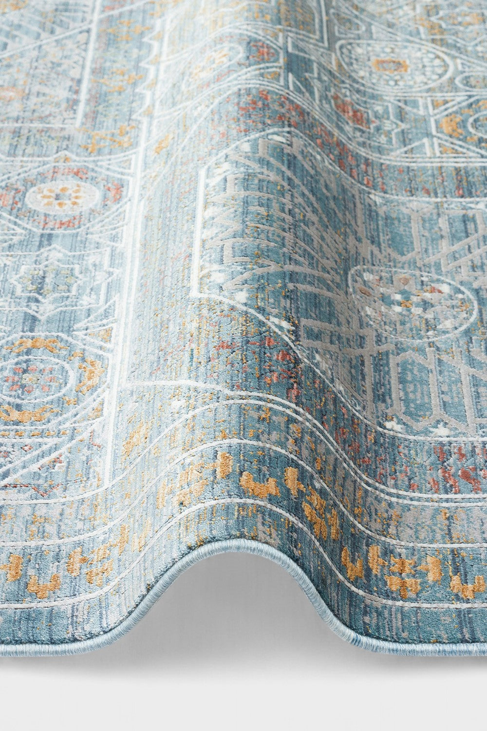 Klasik Desenli Sık Dokuma Halı