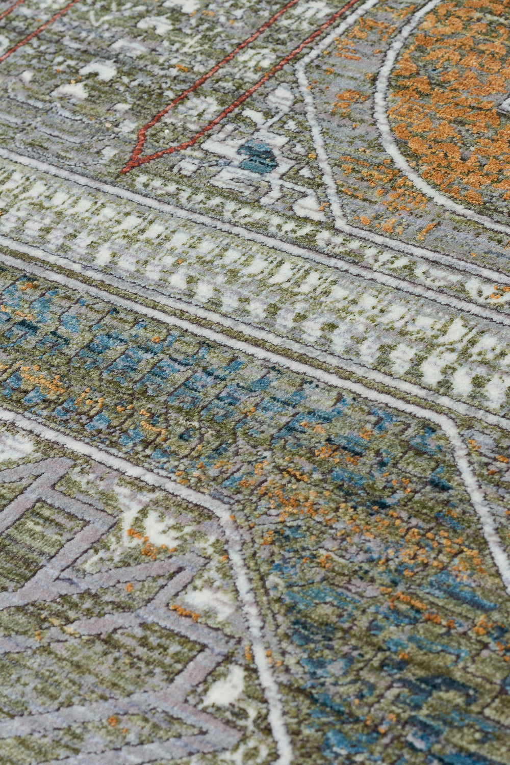 Klasik Desenli Sık Dokuma Halı