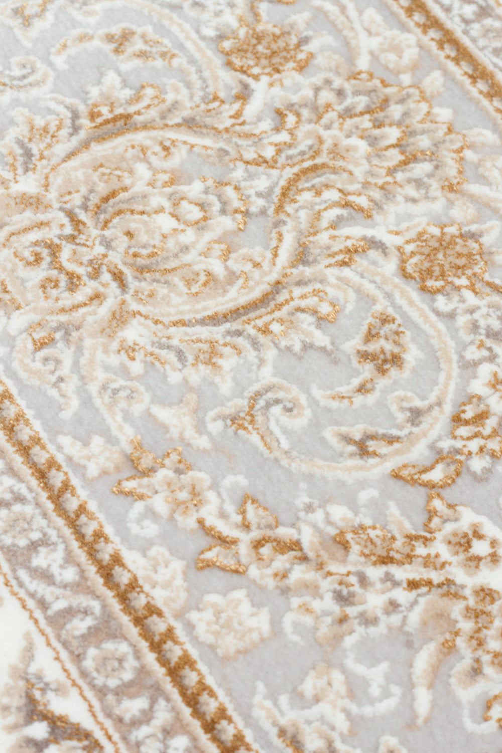 Klasik Desenli Sık Dokuma Halı