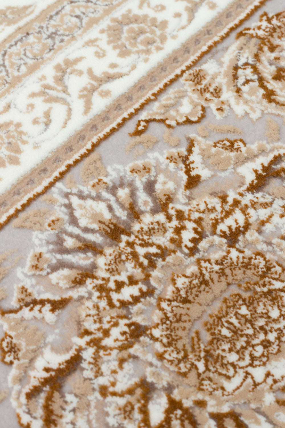 Klasik Desenli Sık Dokuma Halı