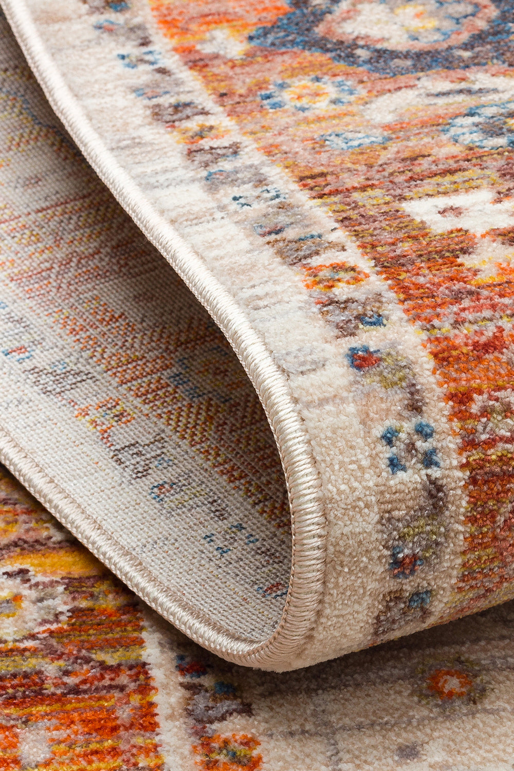 Etnik Desenli Yumuşak Tuşeli Dokuma Halı