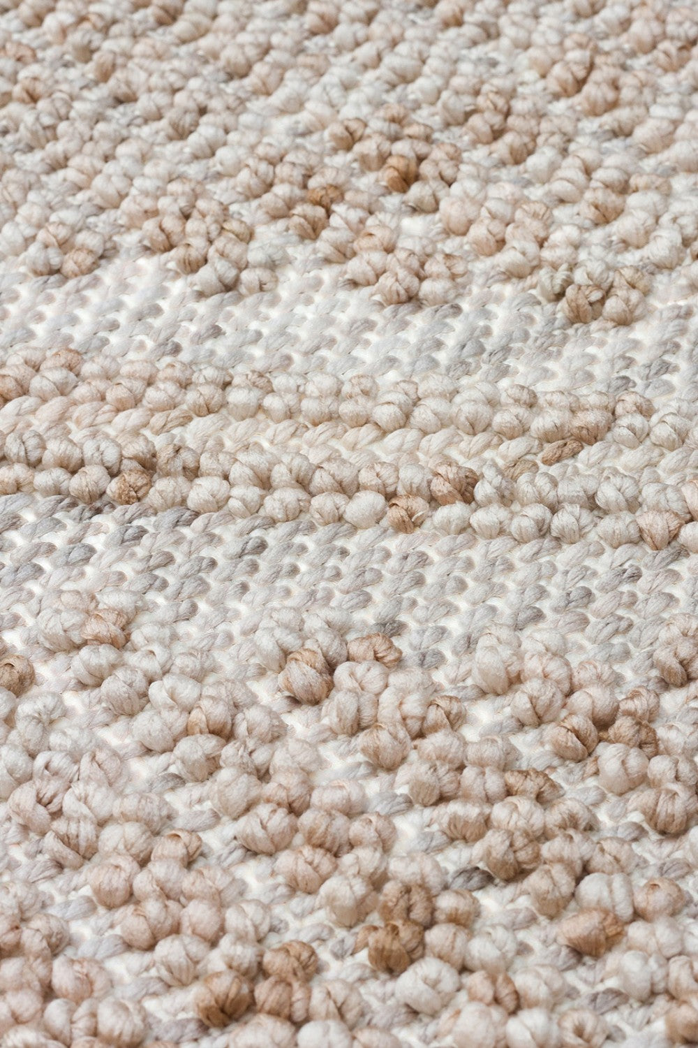 Hav Vermeyen Örgü Dokulu Püsküllü Halı