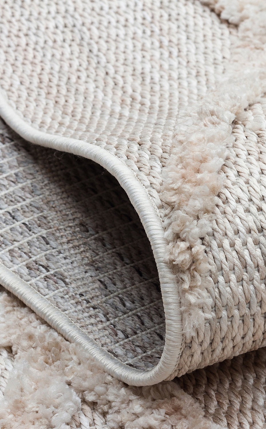 Klasik Desenli Sık Dokuma Halı