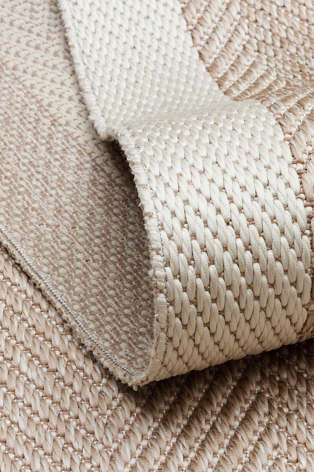 Hav Vermeyen İnce Dokuma Halı