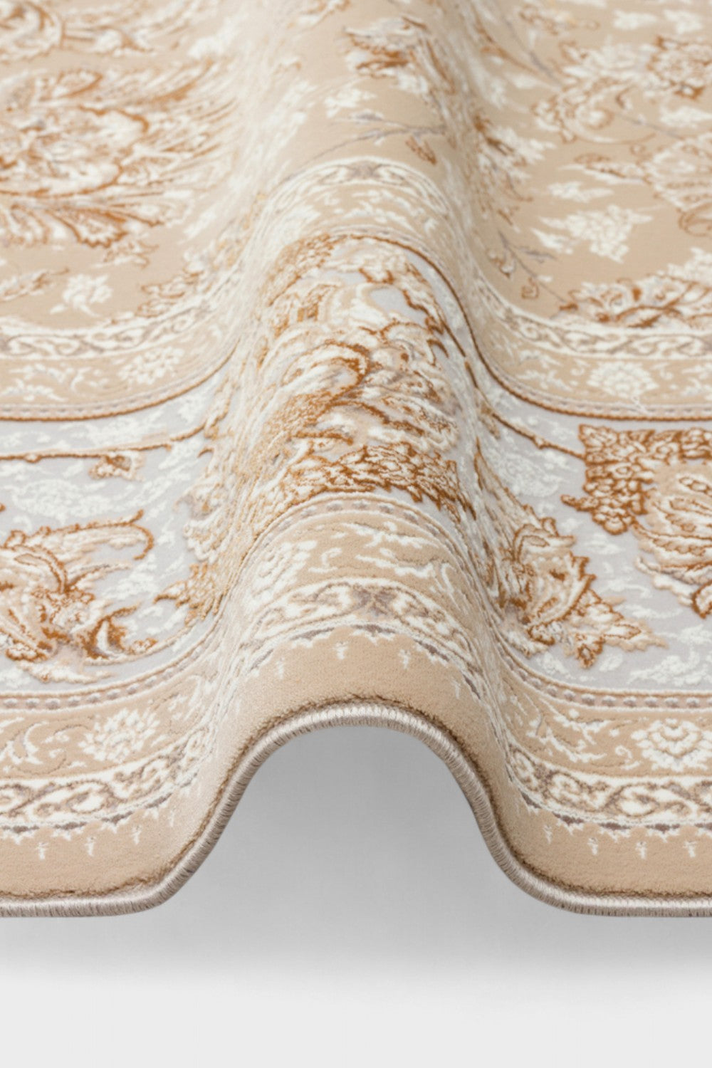 Klasik Desenli Sık Dokuma Halı